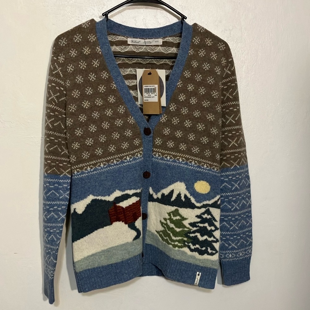 Woolrich 100% lambswool chimney peak motif cardigan NWT size XS bust 36”